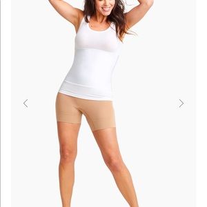 NWT Yummie Tummie® 3-Panel Shaping Tank